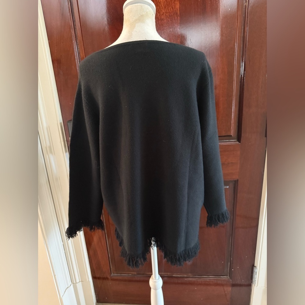 Joan Rivers ladies, long sleeve crewneck black sweater with fringe NWOT XL. - Picture 9 of 12